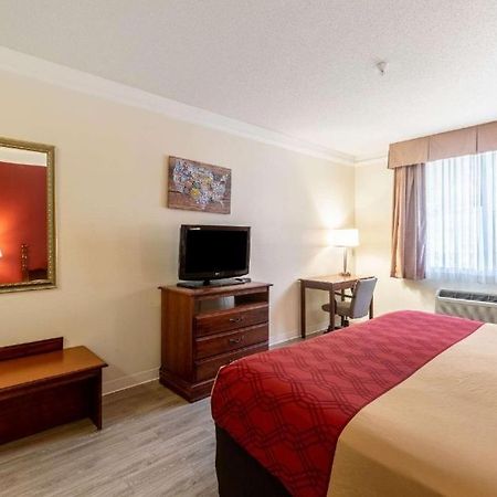 Econo Lodge Inn & Suites Douglasville Εξωτερικό φωτογραφία