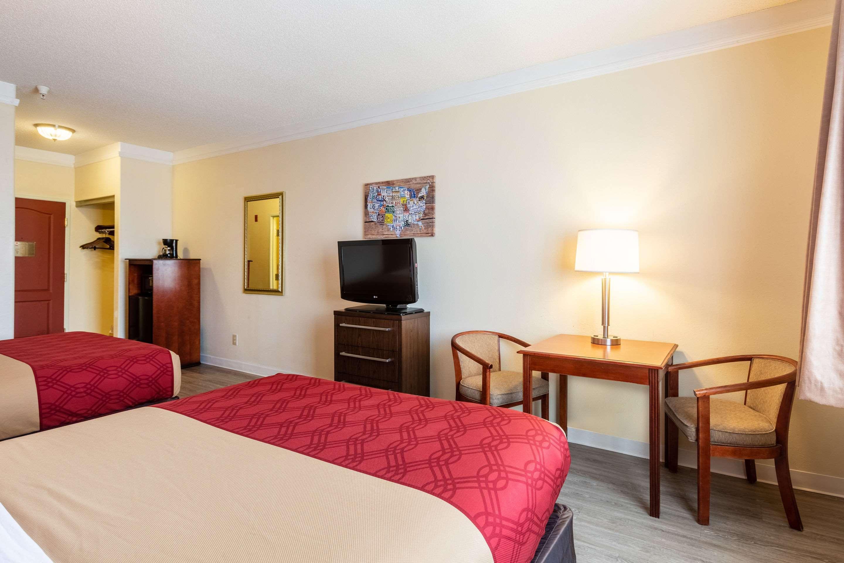 Econo Lodge Inn & Suites Douglasville Εξωτερικό φωτογραφία