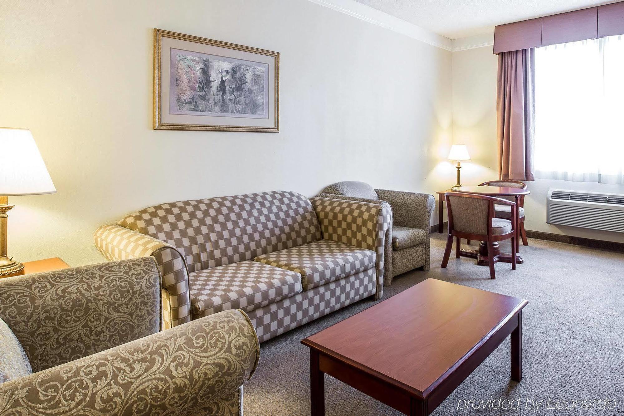 Econo Lodge Inn & Suites Douglasville Εξωτερικό φωτογραφία