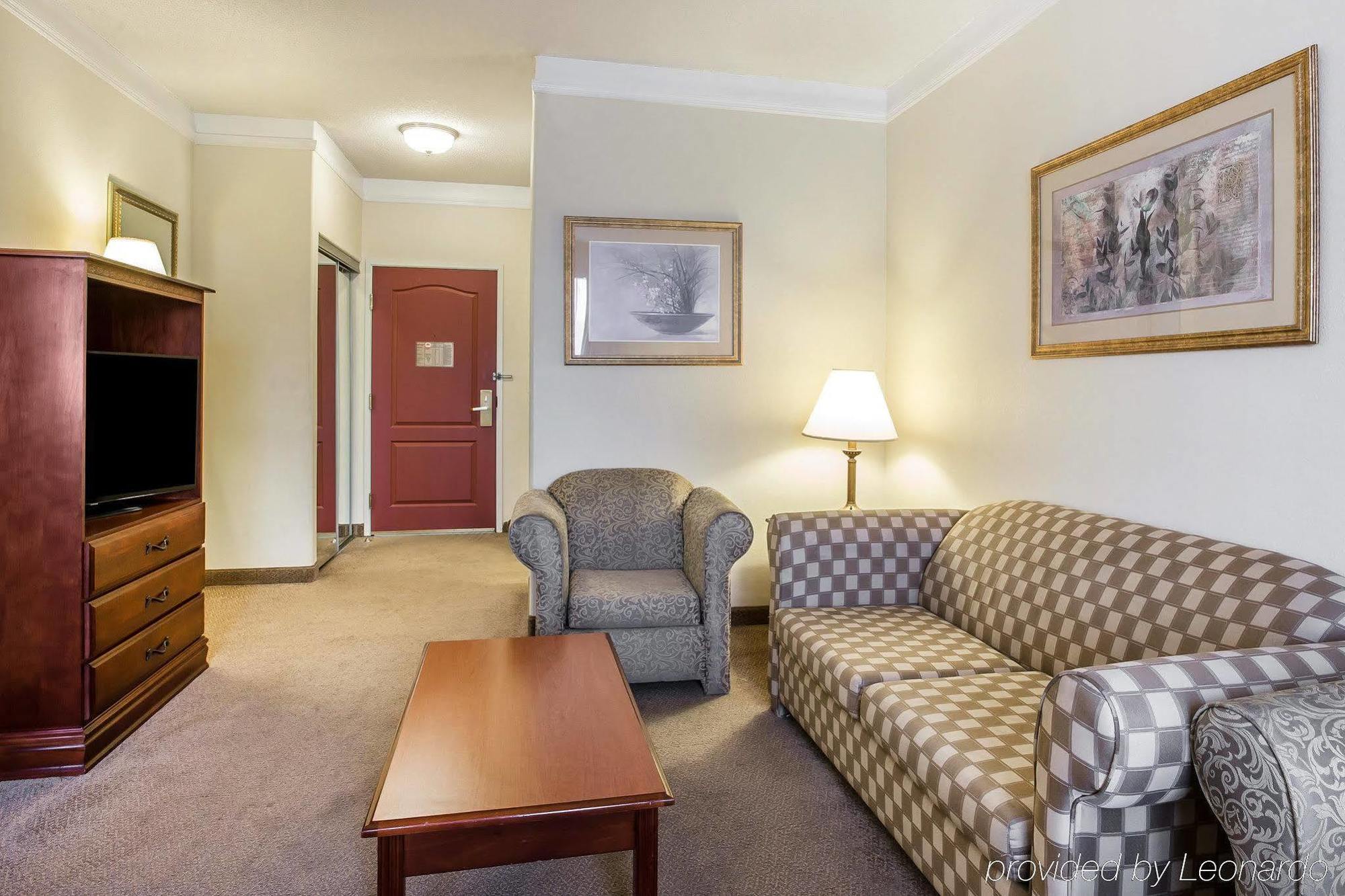 Econo Lodge Inn & Suites Douglasville Εξωτερικό φωτογραφία